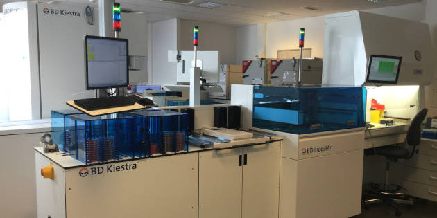 Une chaîne de microbiologie automatisée BD Kiestra inaugurée à Amiens