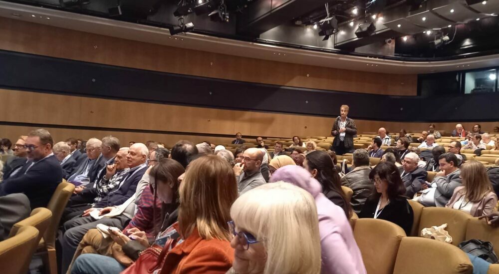 Conférence d'ouverture des JIB 2023, salle comble face au directeur général de la santé.